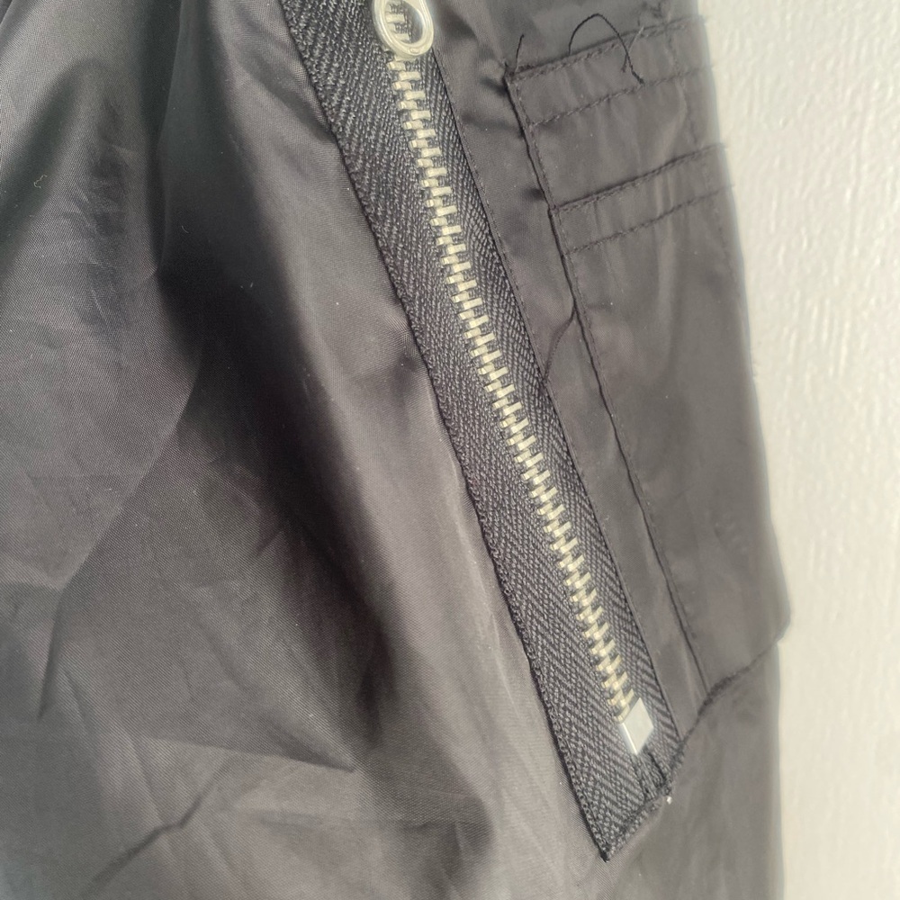 Men’s Jacket - Picture 5 of 6